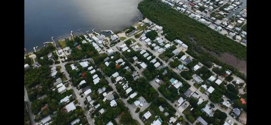31 Dolphin Road, Key Largo, FL 33037 - #2