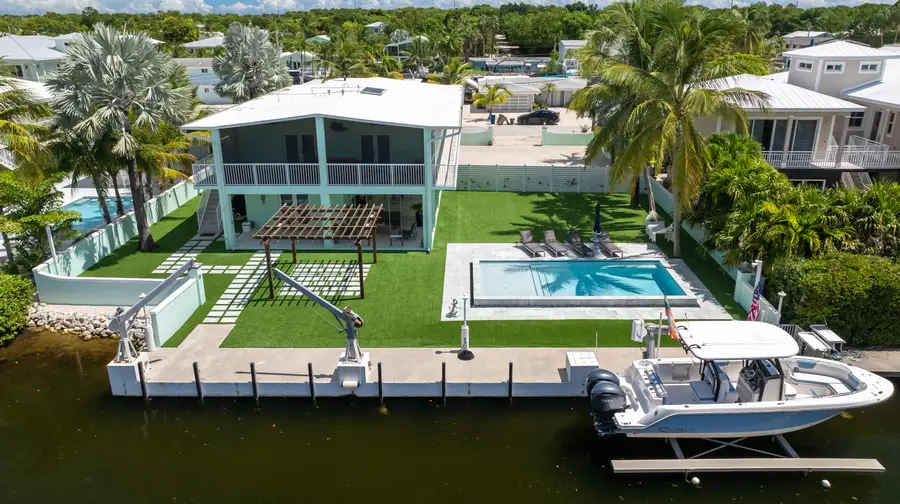 889 Ellen Drive, Key Largo, FL 33037 - Image #2