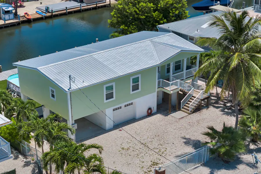 121 Venetian Drive, Islamorada, FL 33036 - Image #2
