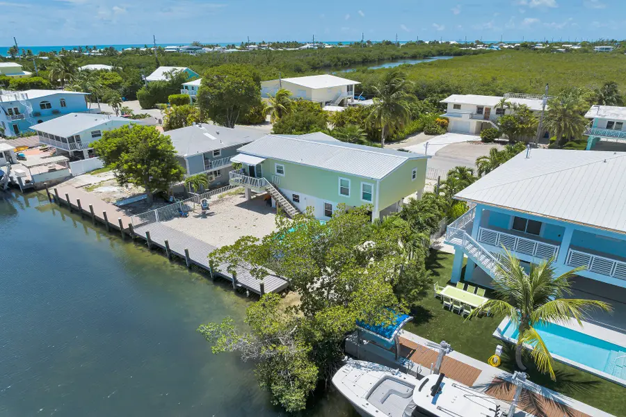 121 Venetian Drive, Islamorada, FL 33036 - Image #3
