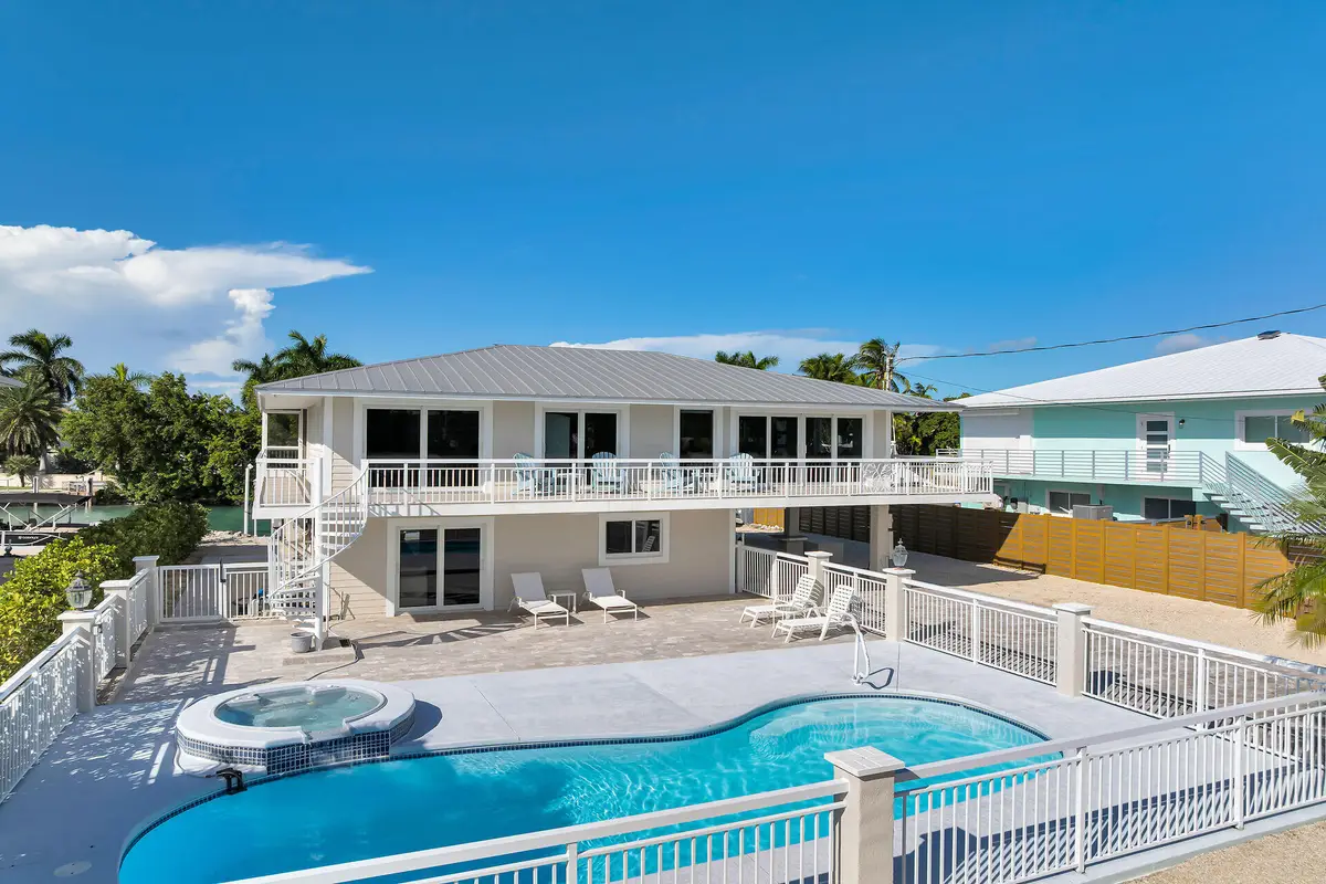 230 W Seaview Drive, Duck Key, FL 33050 - Image #1