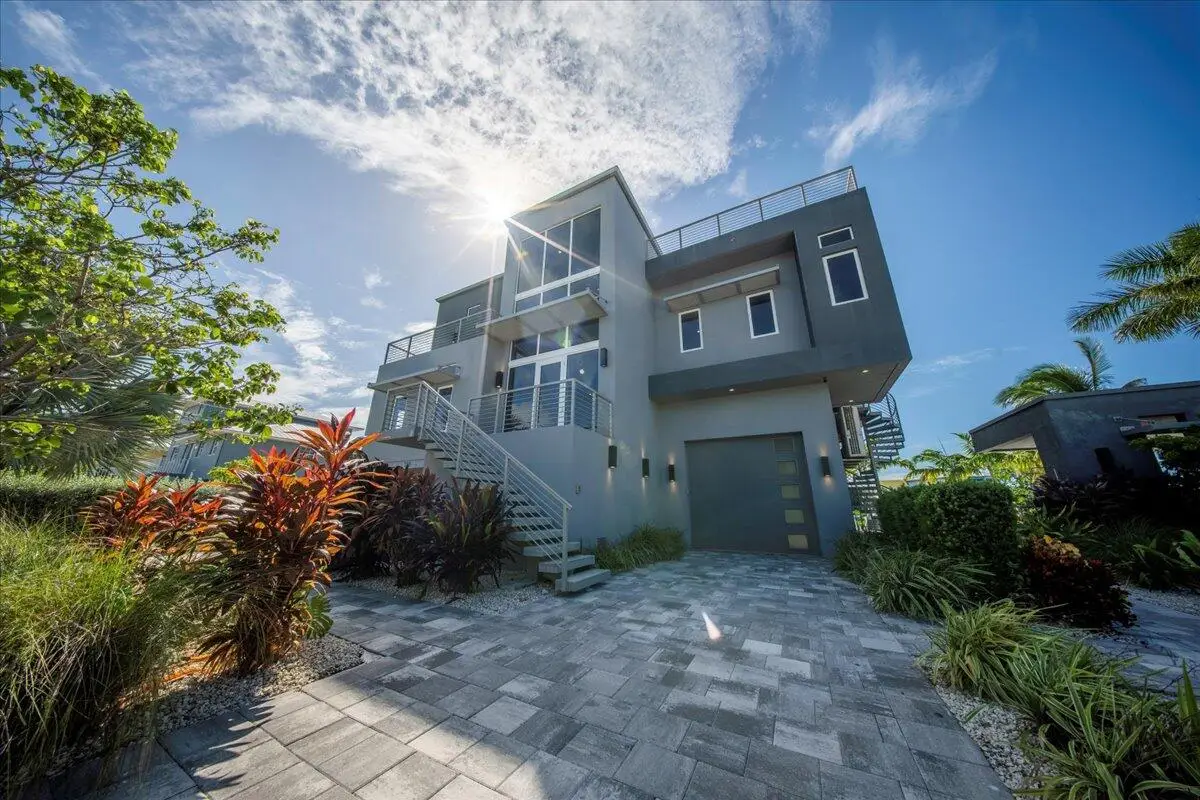 118 E Avenue E, Marathon, FL 33050 - Image #1