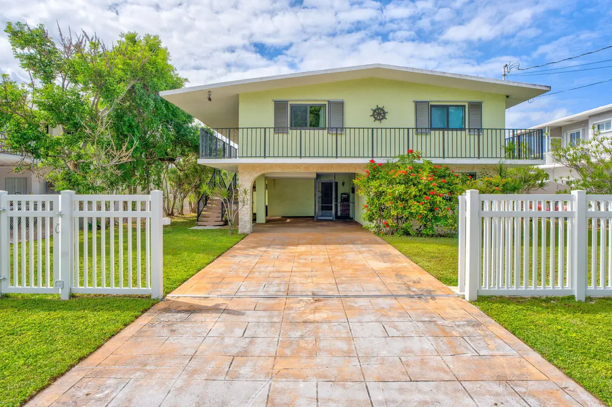 877 Ellen Drive, Key Largo, FL 33037 - Image #1