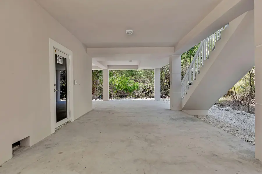 14 Tarpon Avenue, Key Largo, FL 33037 - Image #2