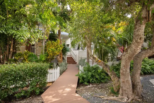 15 Kestral Way, KEY WEST, FL 33040