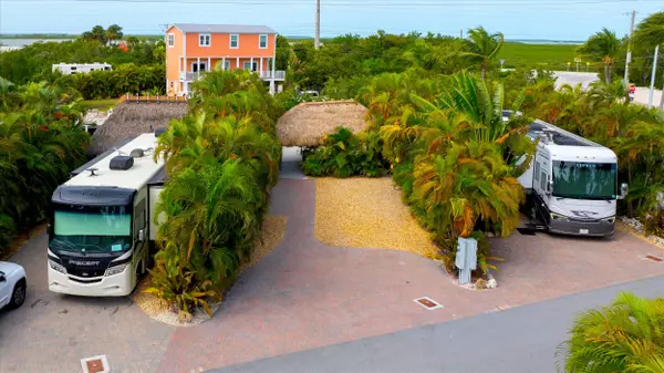 2950 Overseas Highway #2, Saddle Bunch, FL 33040