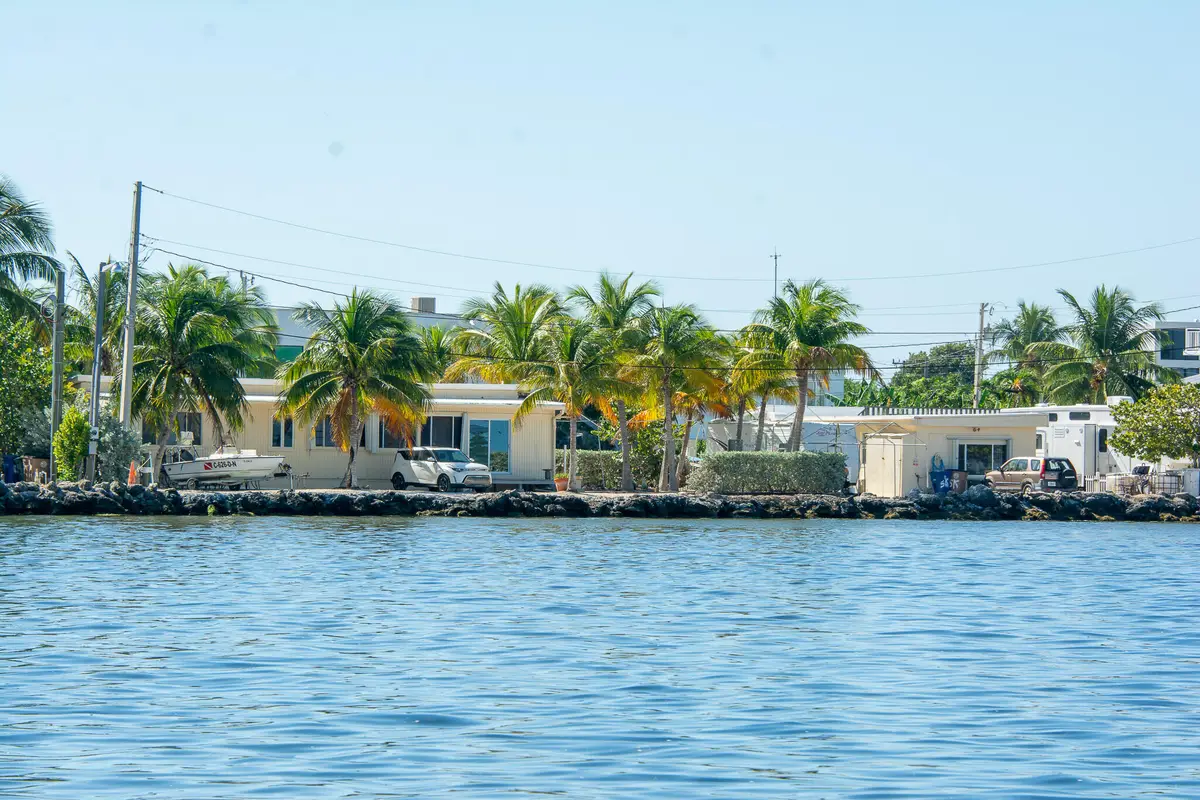 31364 Avenue J, Big Pine Key, FL 33043 - Image #1