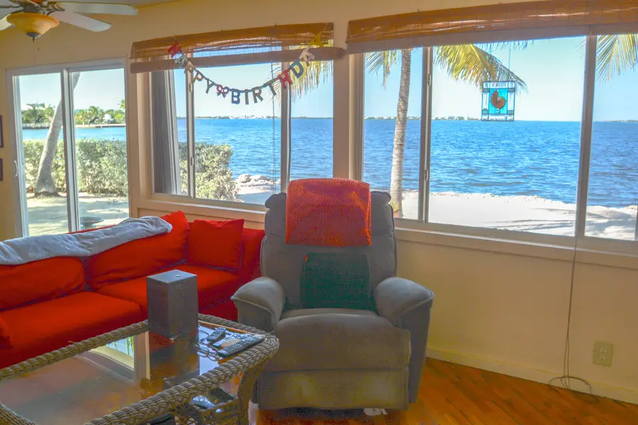 31364 Avenue J, Big Pine Key, FL 33043 - Image #2