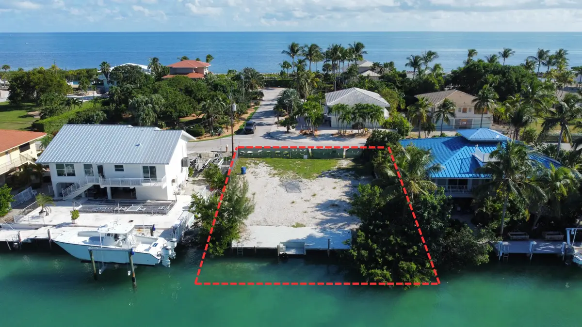 322 E Seaview Drive, Duck Key, FL 33050 - Image #1