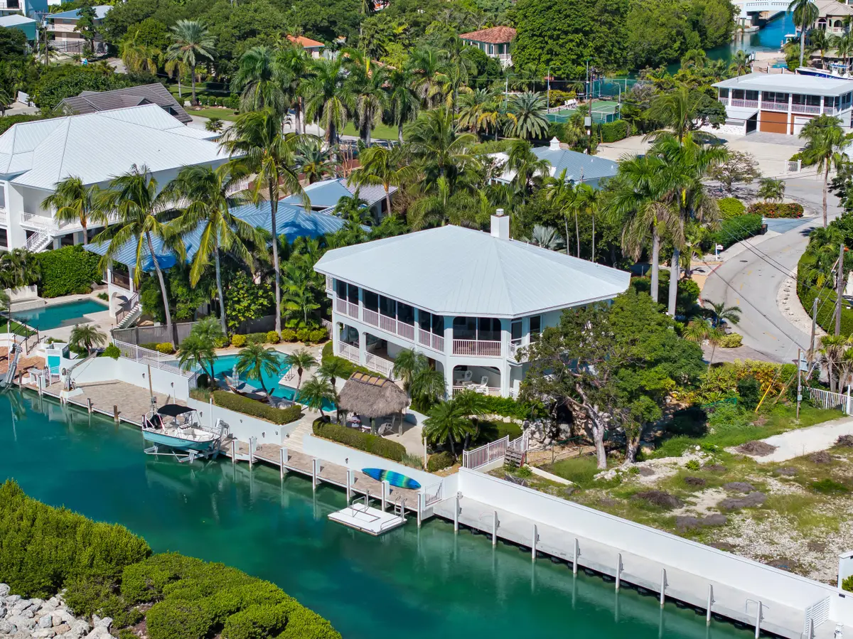 258 W Seaview Circle, Duck Key, FL 33050 - Image #1