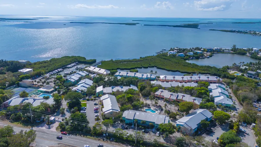 9867 Leeward Avenue, Key Largo, FL 33037 - Image #2