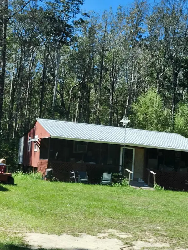 402 Smokehouse Lake Road, Other, FL 00000