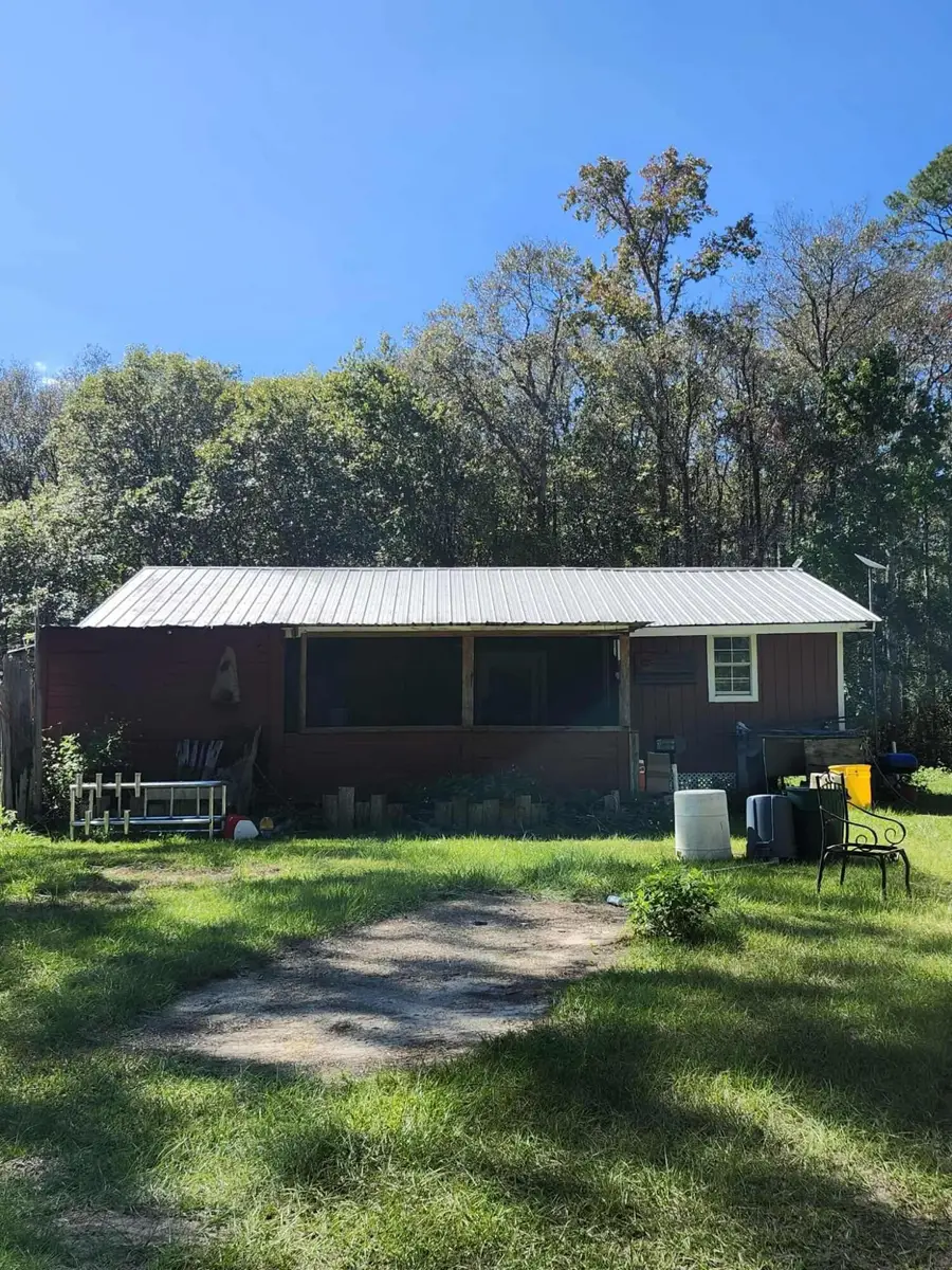 402 Smokehouse Lake Road, Ponce De Leon, FL 00000 - #2