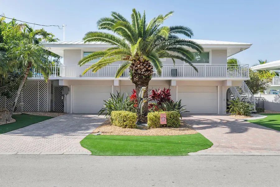 344 E Seaview Drive, Duck Key, FL 33050 - Image #2