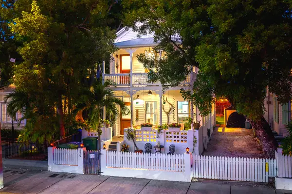 529 Simonton Street, KEY WEST, FL 33040