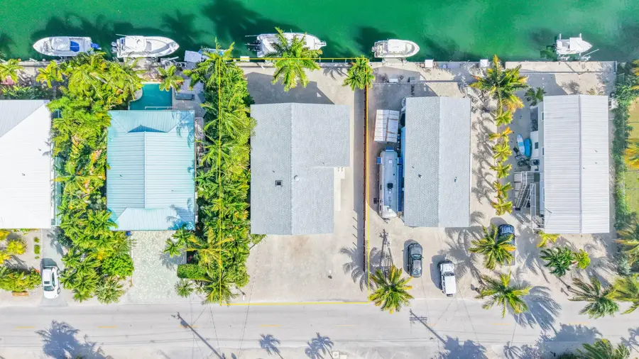 857 E Caribbean Drive, Summerland Key, FL 33042 - Image #3