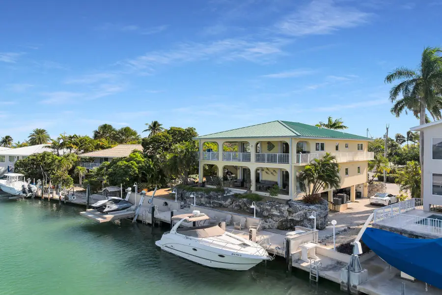 340 E Seaview Drive, Duck Key, FL 33050 - Image #2