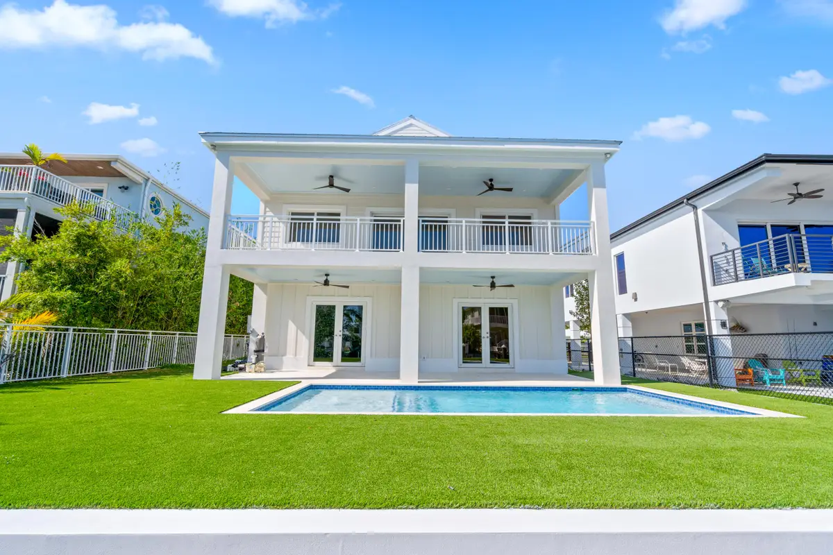 226 S Coconut Palm Boulevard, Tavernier, FL 33070 - Image #1