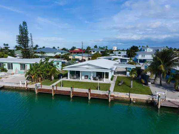 261 9th Street, KEY COLONY, FL 33051