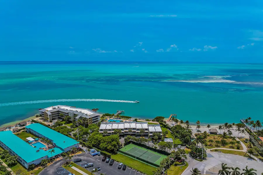 1133 W Ocean Drive #6, Key Colony Beach, FL 33051 - Image #2