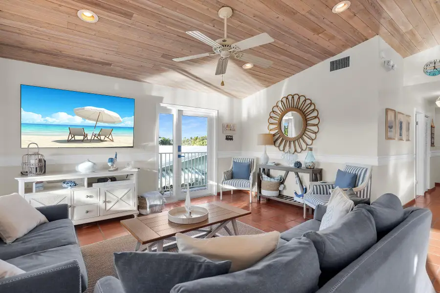 351 10th Street, Key Colony Beach, FL 33051 - Image #3