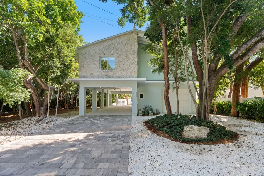 201 Harbor Drive, Islamorada Village Of Islands, FL 33036 - Image #2