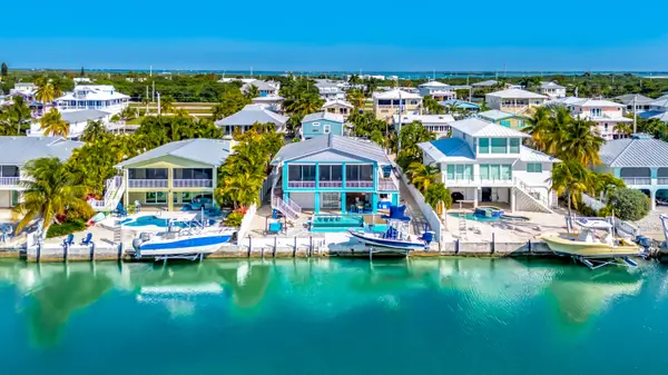 556 E Caribbean Drive, Summerland, FL 33042