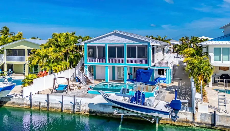 556 E Caribbean Drive, Summerland Key, FL 33042 - Image #2