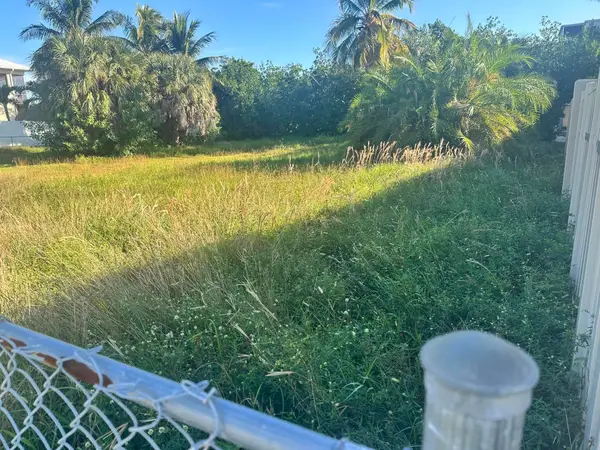 100 Avenue F, MARATHON, FL 33050