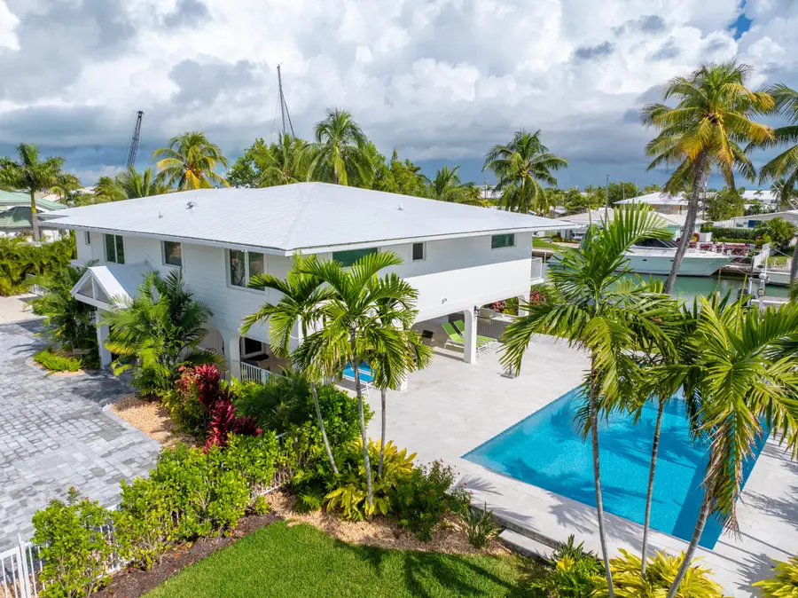 360 12th Street, Key Colony Beach, FL 33051 - Image #3