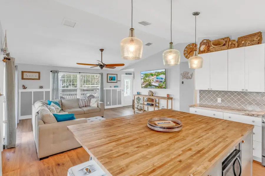 420 W Indies Drive, Lower Keys, FL 33042 - Image #3