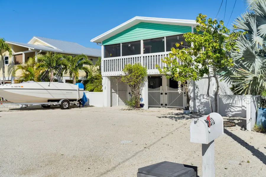 29313 Coconut Palm Drive, Big Pine Key, FL 33043 - Image #3