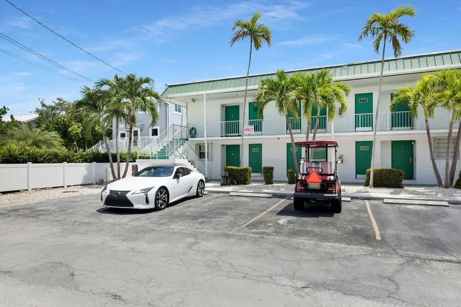 5301 Ocean Terrace #2, Marathon, FL 33050 - #3