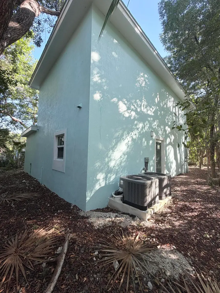 203 Anitgua Road, Tavernier, FL 33070 - Image #2