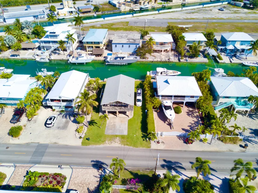 219 E Caribbean Drive, Summerland Key, FL 33042 - Image #3