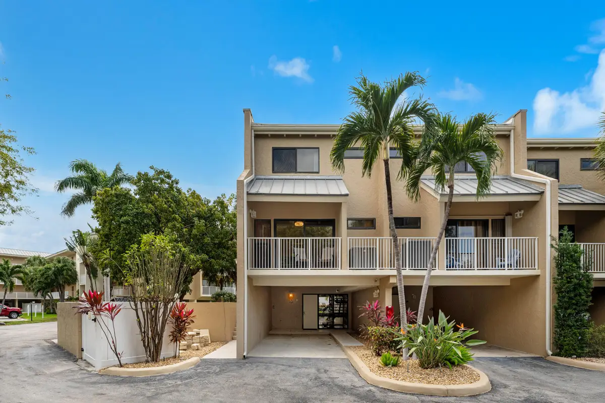 1133 W Ocean Drive #10, Key Colony Beach, FL 33051 - #1