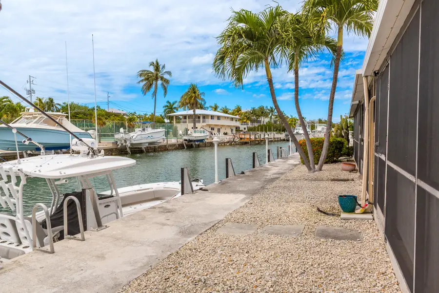 423 Sombrero Beach Road #10, Marathon, FL 33050 - Image #2