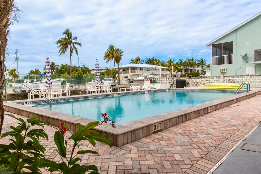 423 Sombrero Beach Road #10, Marathon, FL 33050 - Image #3