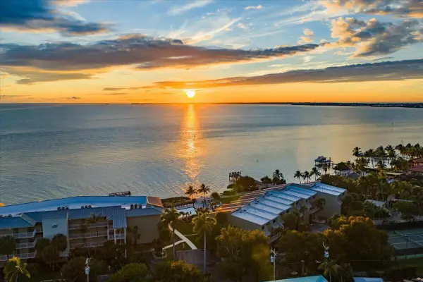 1133 W Ocean Drive #7, KEY COLONY, FL 33051