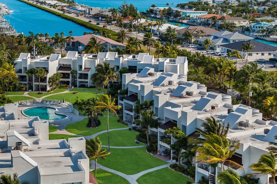 601 W Ocean Drive #410, Key Colony Beach, FL 33051 - #2