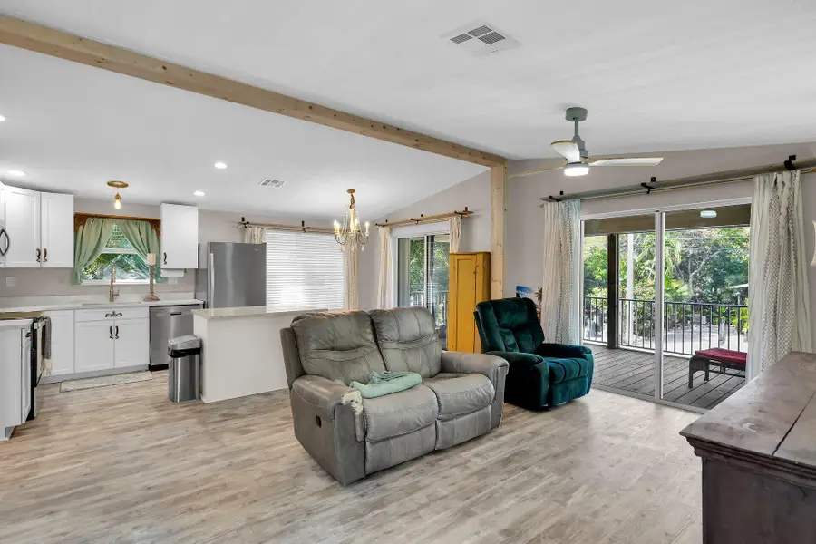 31124 Avenue C, Big Pine Key, FL 33043 - Image #3