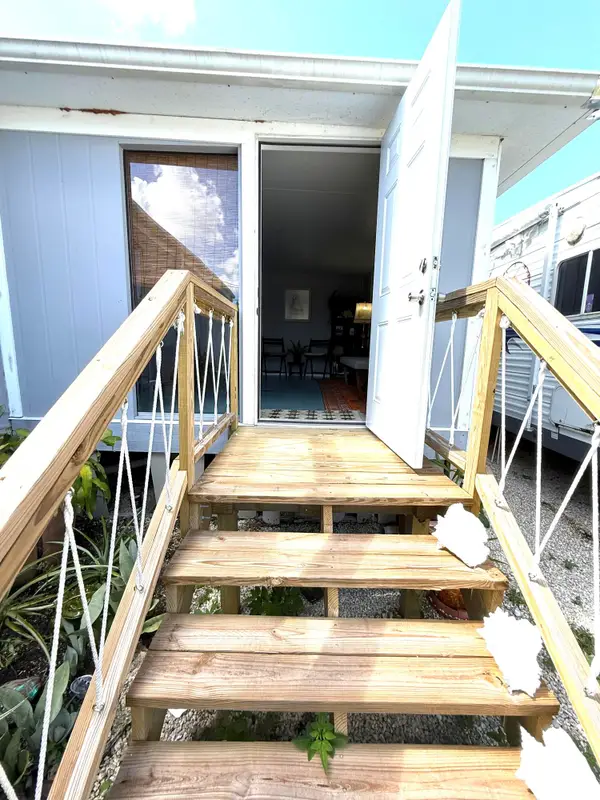 27960 Porgie, Little Torch, FL 33042