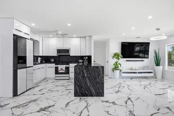 19267 Hansen Trail, Sugarloaf, FL 33042