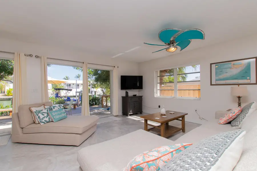 440 9th Street, Key Colony Beach, FL 33051 - #3