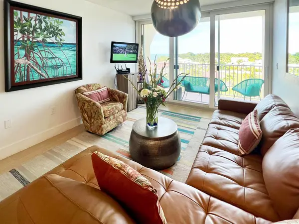 88540 Overseas Highway #503 + Boat Slip, Plantation Key, FL 33070