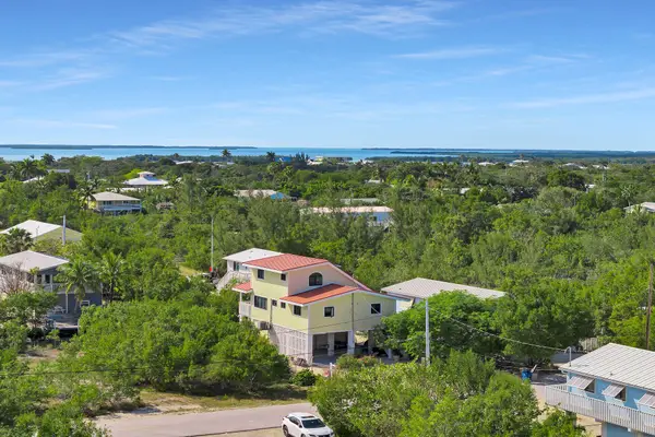 3686 Gulfstream Street, Big Pine Key, FL 33043