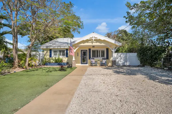 170 Hibiscus Street, Plantation Key, FL 33070
