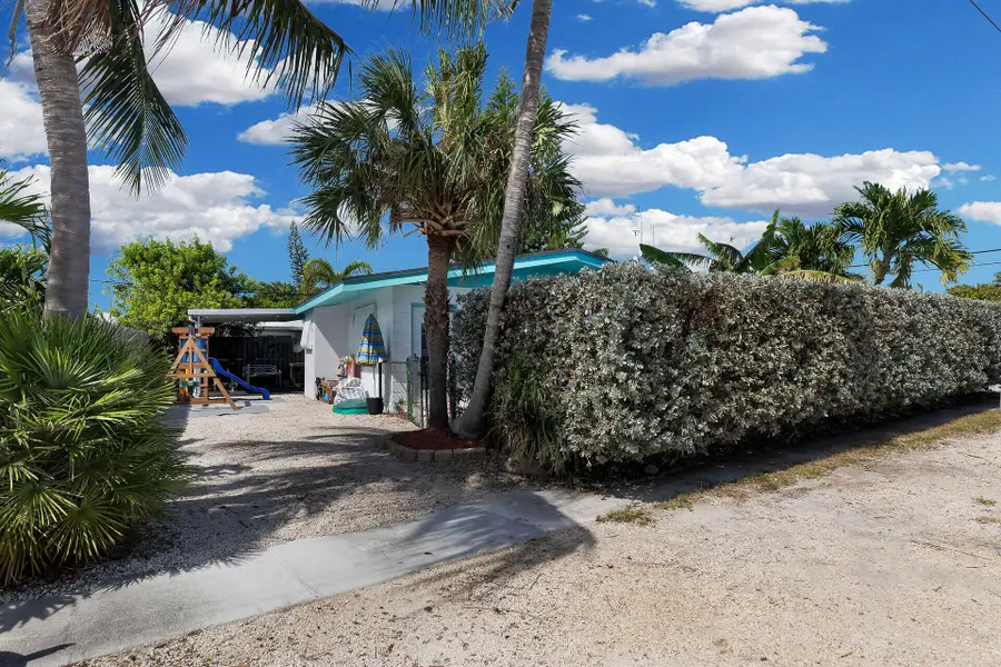10888 3rd Avenue Gulf, Marathon, FL 33050 - #2