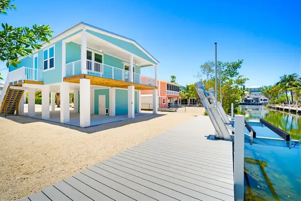27345 Barbuda Lane, Ramrod Key, FL 33042