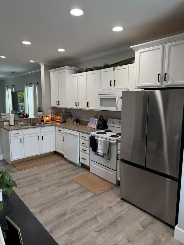 5030 5th Avenue #9, Stock Island, FL 33040